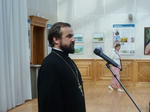 на выставке в петербургском ГМИРе земная жизнь Пресвятой Богородицы